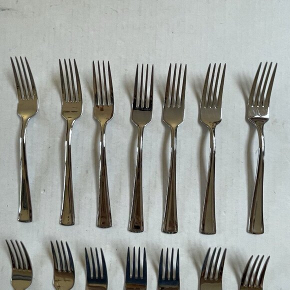 Oneida Moda Stainless Steel Forks 14 Pieces Replacement - Picture 5 of 7